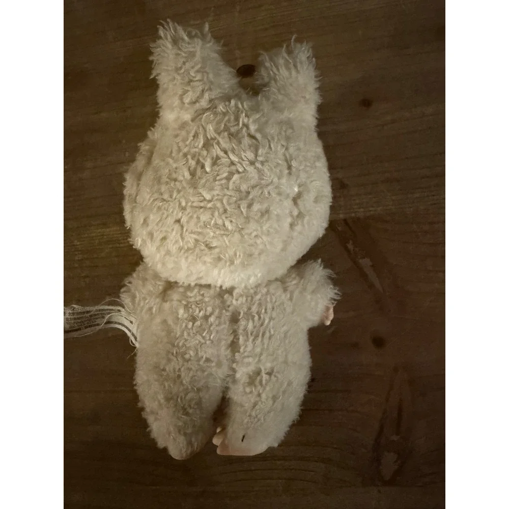 Pop Mart Labubu The Monsters Plush Pendant Keychain Cream White Kasing Lung